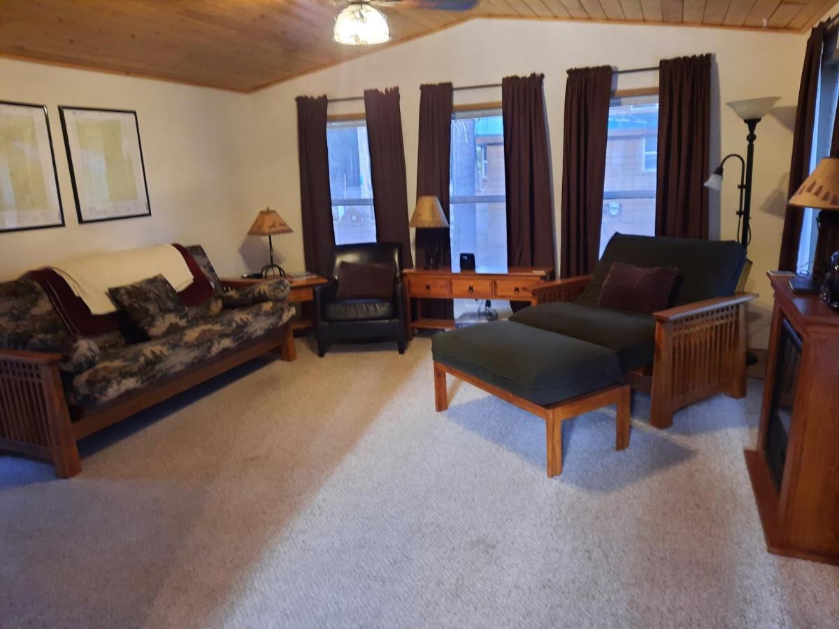Willamette Pass Inn & Chalets Odell Lake 외부 사진