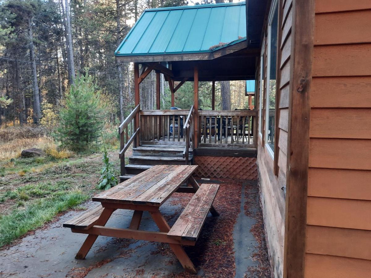 Willamette Pass Inn & Chalets Odell Lake 외부 사진