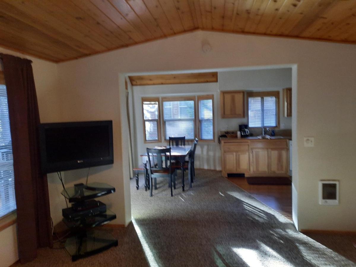 Willamette Pass Inn & Chalets Odell Lake 외부 사진