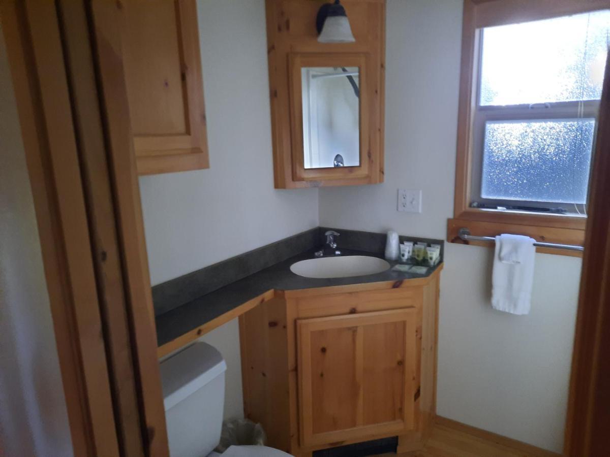 Willamette Pass Inn & Chalets Odell Lake 외부 사진