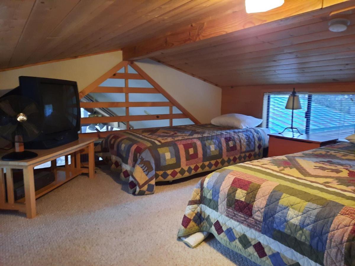 Willamette Pass Inn & Chalets Odell Lake 외부 사진
