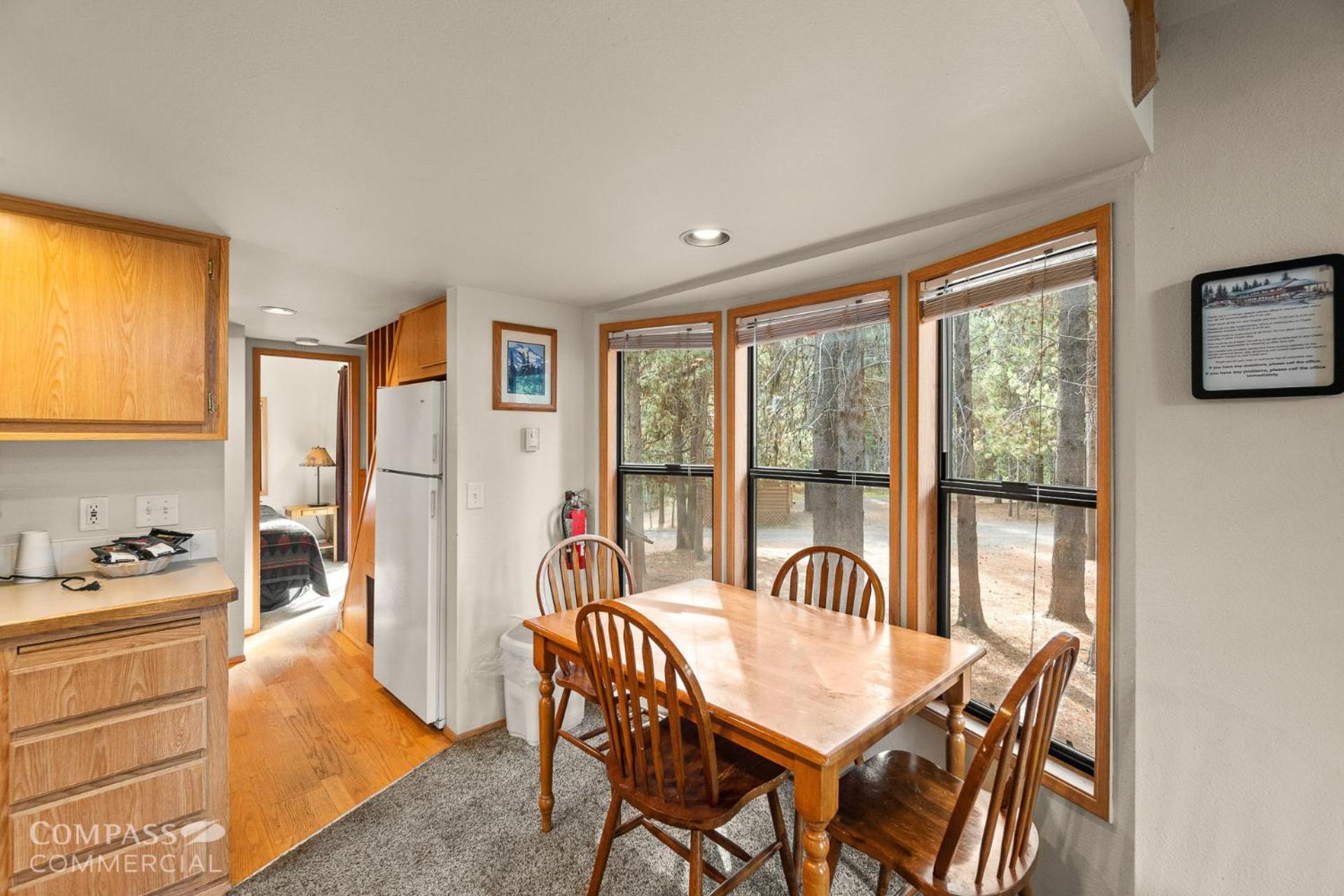 Willamette Pass Inn & Chalets Odell Lake 외부 사진